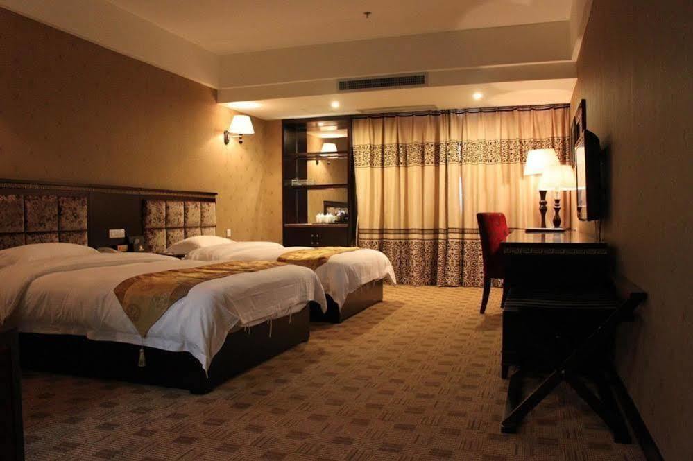 New Beacon Runfeng International Hotel Wuhan Eksteriør bilde